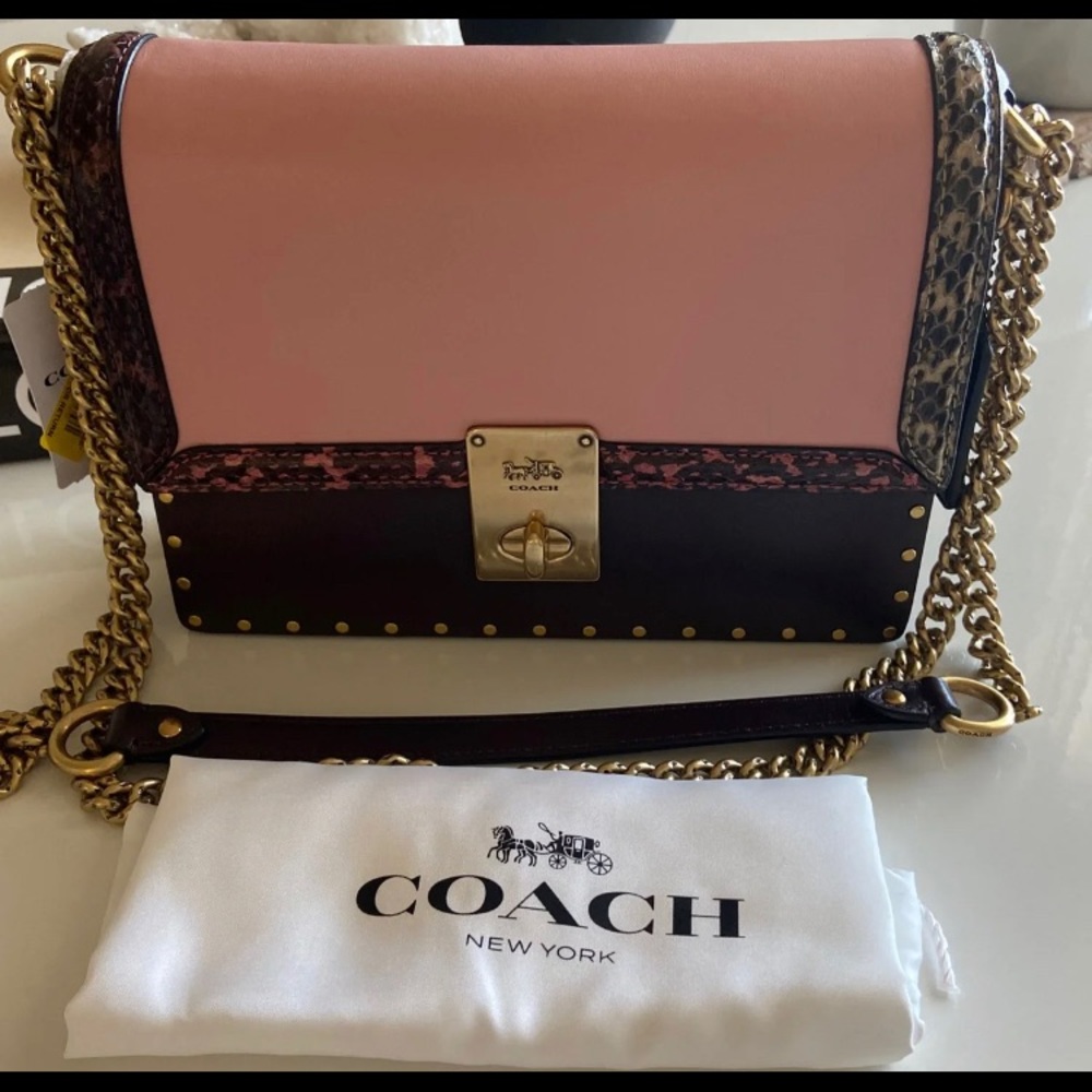 Coach🌹